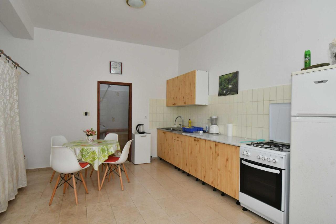 Apartmani Dora Duboka Eksteriør billede