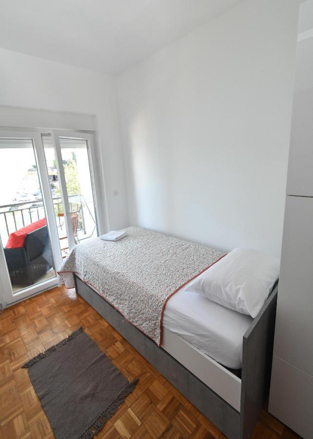 Apartmani Dora Duboka Eksteriør billede